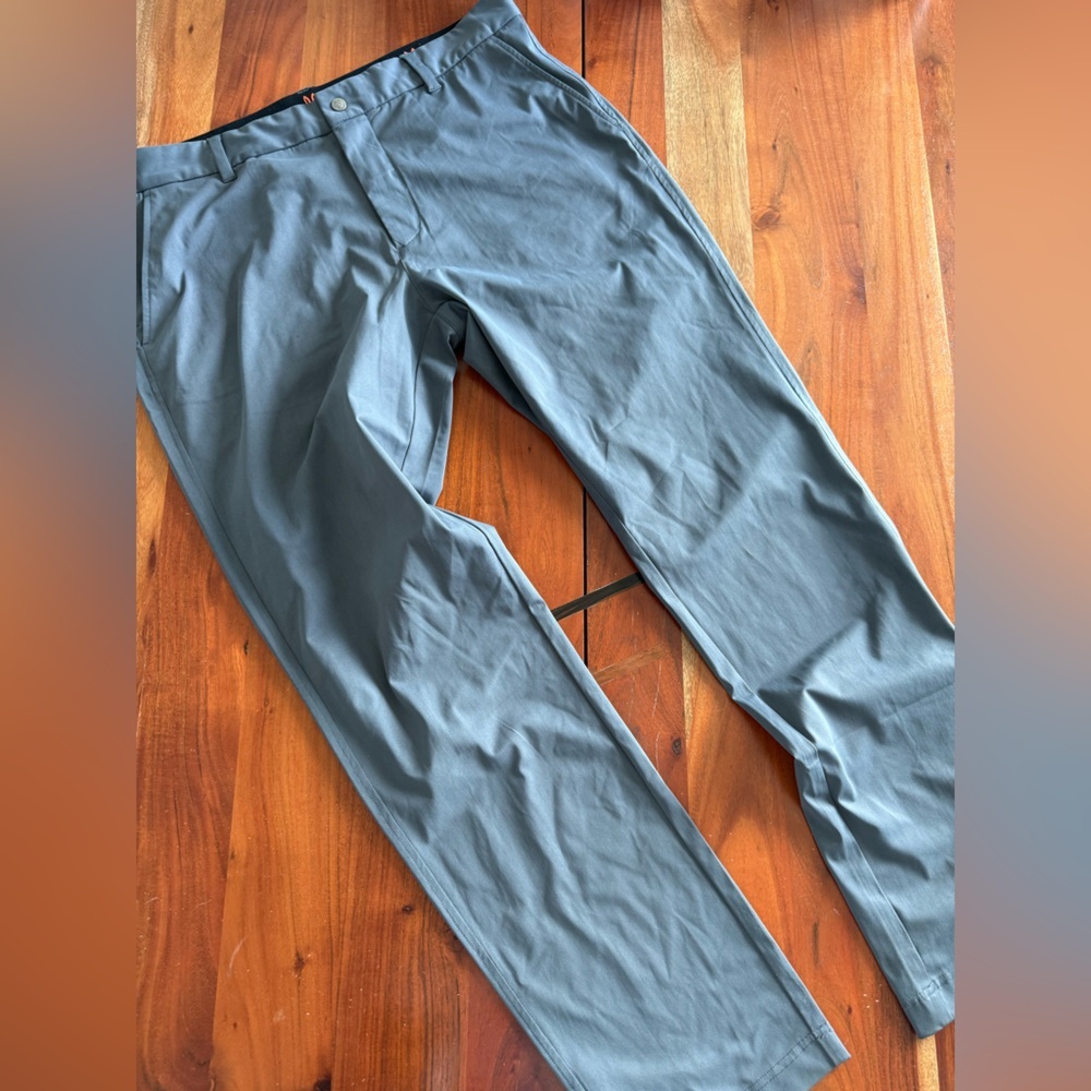 Psycho Bunny Men's Slate Grey Performance Chinos